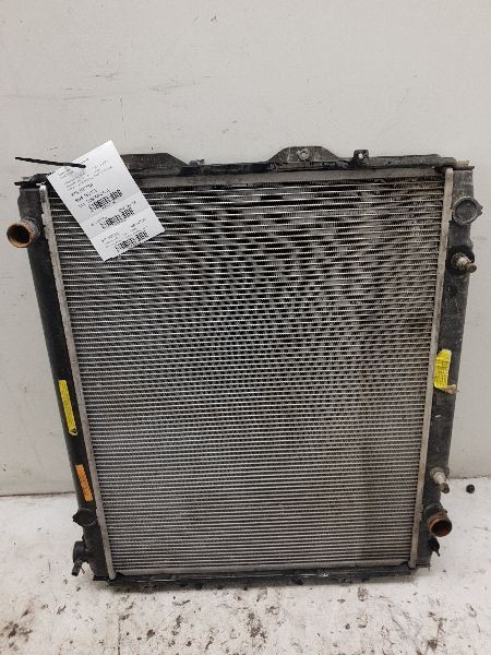 Radiator 6 Cylinder 5VZFE Engine Fits 00-04 TUNDRA 16410-07070