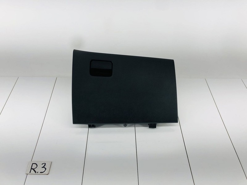 14-20 MITSUBISHI OUTLANDER RIGHT SIDE DASHBOARD GLOVE BOX STORAGE DOOR OEM