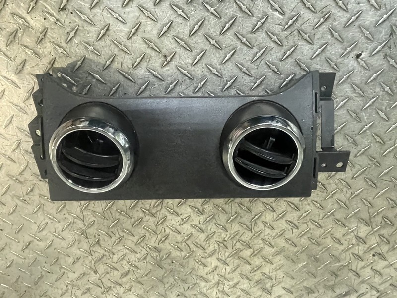 2005 2006 2007 2008 2009 Ford Mustang Center Vent Assembly Tested Oem