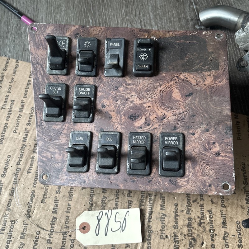 International truck dash switch panel models 9200 or 9400i Missing P/N Curved