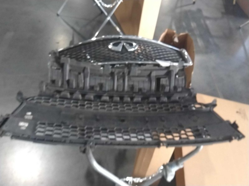 2017-2019 KIA SOUL OEM Grille Grey Upper 86350B2520 Used 84K Miles