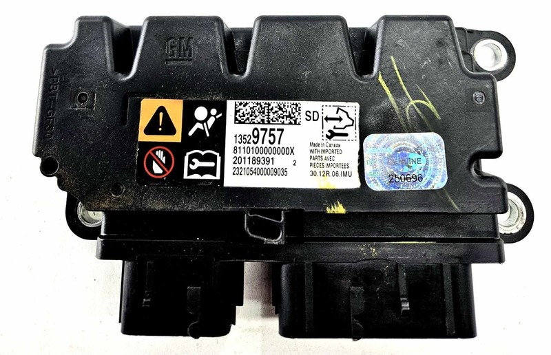2018-2024 Chevy Equinox Computer Diagnostic Control Module 13529757 OEM