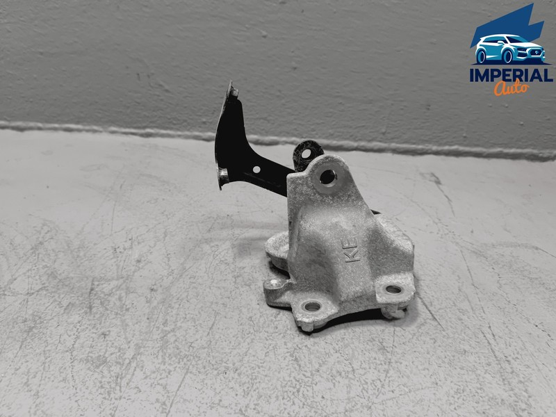 2019 - 2024 TOYOTA RAV4 ENGINE MOTOR REAR MOUNT INSULATOR BRACKET OEM