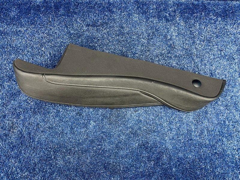 2016-2019 BUICK CASCADA REAR RIGHT SIDE SEAT BACK SIDE BOLSTER PAD 23696644 OEM