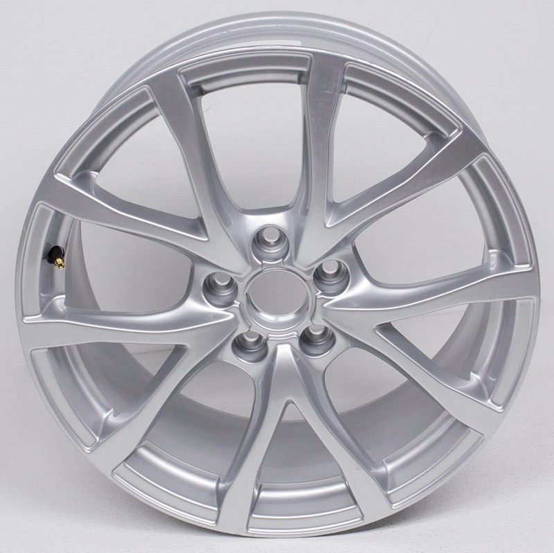 OEM Audi R8 18 inch Wheel 420-601-025-A Scratches
