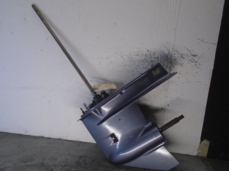 USED YAMAHA 40-50 hp OUTBOARD LOWER UNIT ASSY 40hp 50hp 63D-45300-10-12-14-4D