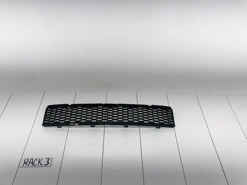 12-17 FIAT 500 FRONT CENTER LOWER BUMPER RADIATOR GRILLE COVER OEM