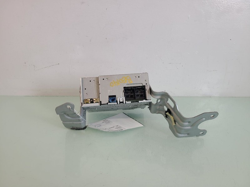 Audio Equipment Radio Receiver AM-FM-CD-MP3 Single Disc Fits 20 CORSAIR 586623