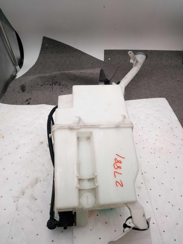 2016 Nissan Rogue Washer Fluid Reservoir OEM 289104CC0A Silver 65K Miles