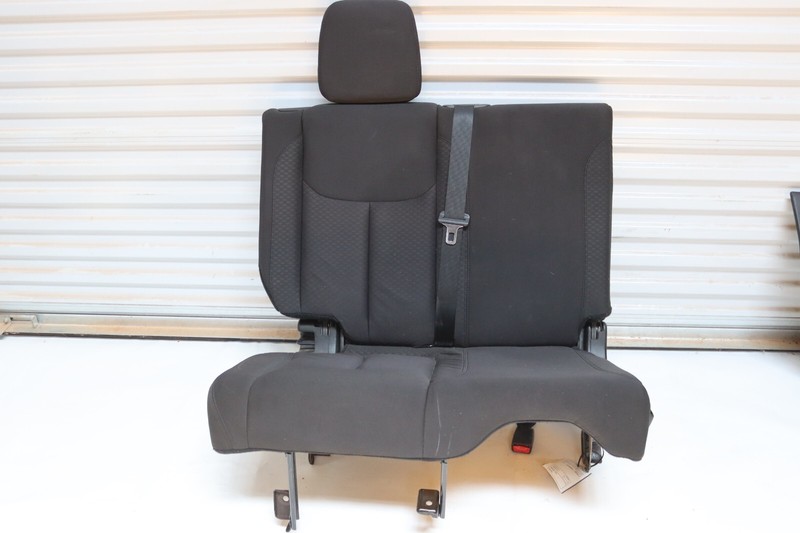 2013 JEEP WRANGLER 4DR REAR SECOND ROW RIGHT SIDE SEAT COMPLETE OEM