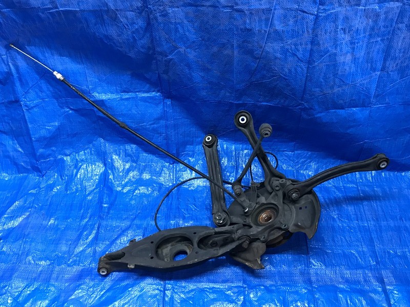 05-08 Mercedes R171 SLK350 Rear Right Spindle Knuckle Hub Assembly OEM A2030805
