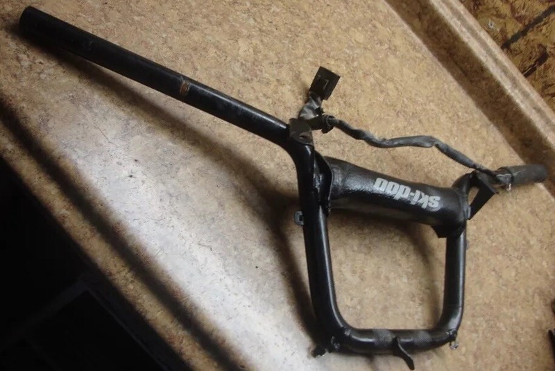 2005 SKI-D00 Expedition GSX 550F Snowmobile Bombardier Handlebar Handle Bar OEM