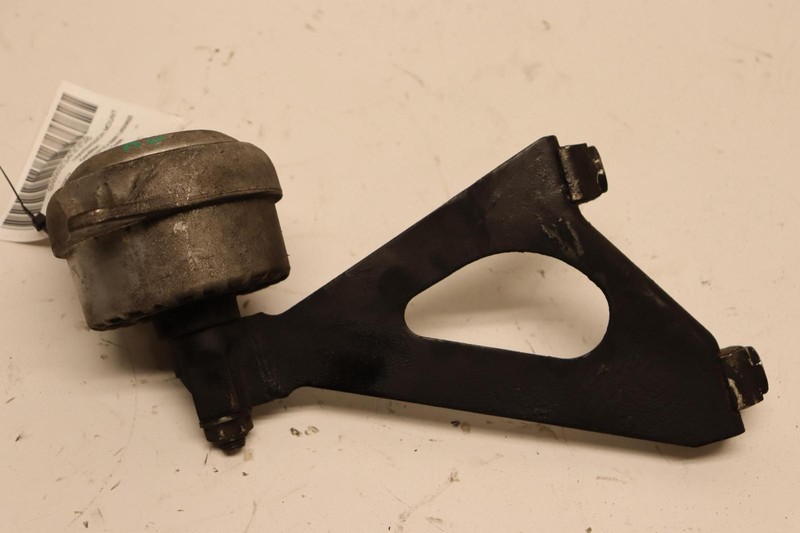 1997-2008 PORSCHE BOXSTER 986 RIGHT MANUAL TRANSMISSION MOUNT SUPPORT OEM