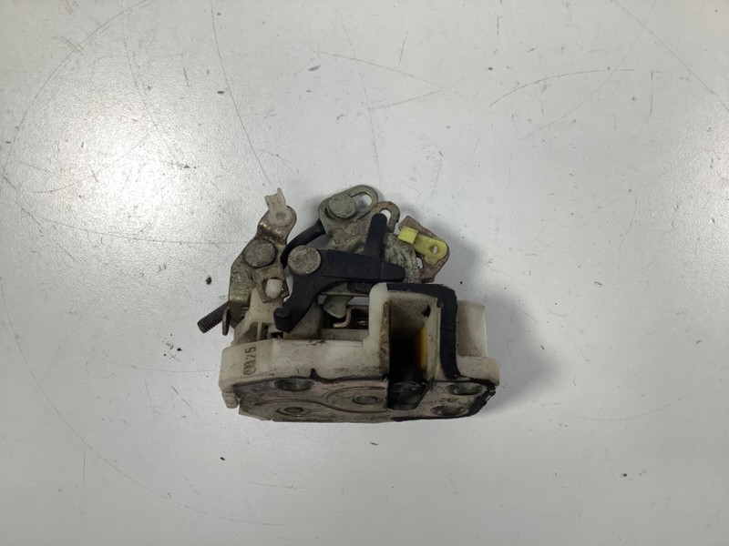 90-93 Honda Accord DX 4DR Lock Assembly Right Rear Door 72610-SM4-003 OEM