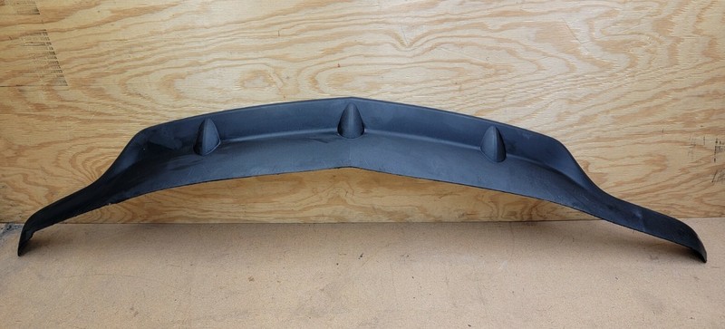 2008 - 2012 Buick Enclave Front Bumper Lower Valance Panel Air Deflector OEM *