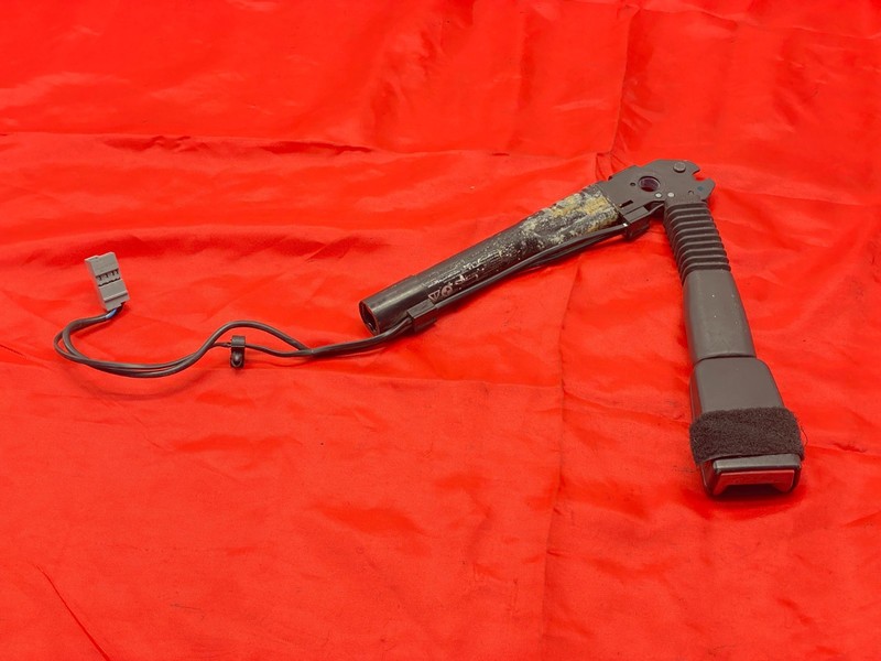 BMW E88 E82 E90 E92 1/3 Series Left Driver Side Seat Belt Buckle Tensioner OEM✅