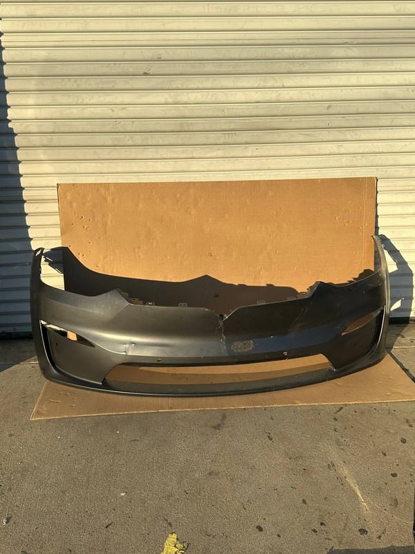 ✅ 2021+ Tesla Model S Front Bumper Cover Gray w/crack and scratches