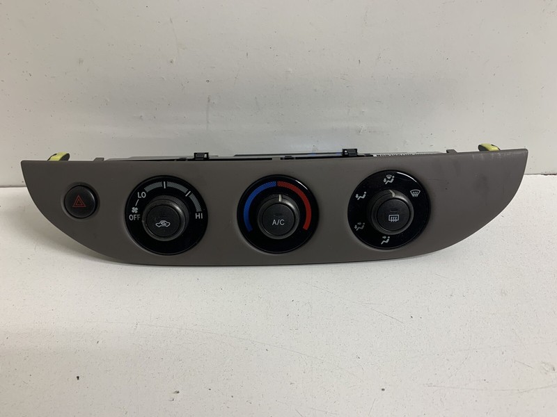 2002-2006 Toyota Camry LE w/o security Heater A/C Temperature Climate HVAC Heat