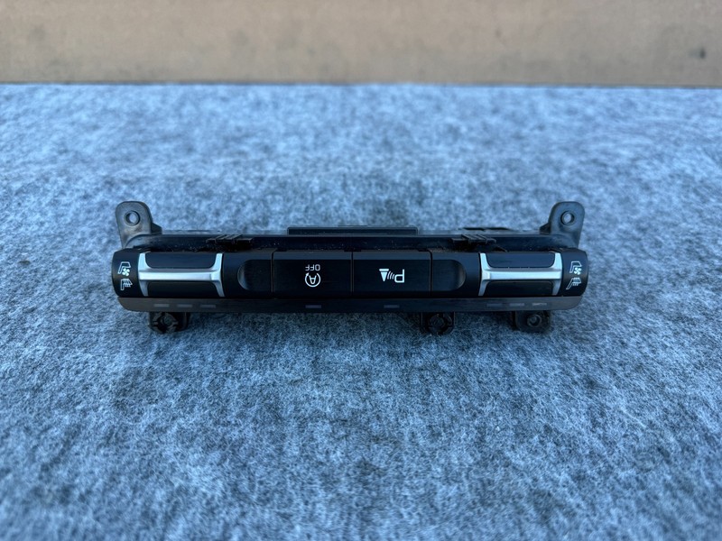 KIA STINGER 2018-2023 OEM CONSOLE SEAT HEAT PDC SENSOR TRACTION SWITCH PANEL ASY