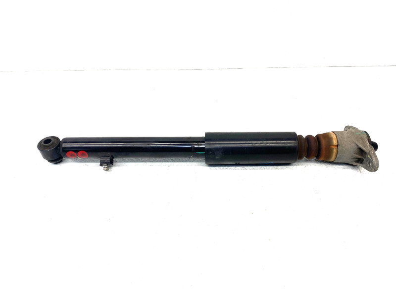 15-16 HYUNDAI GENESIS REAR RIGHT SIDE STRUT ABSORBER OEM #A0.59