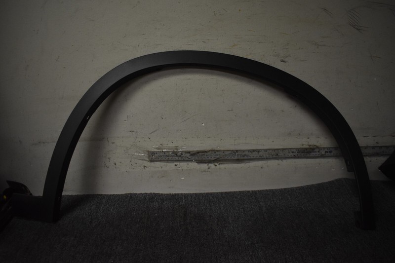 2015-2021 BMW X1 FRONT RIGHT SIDE WHEEL ARCH FACTORY OEM
