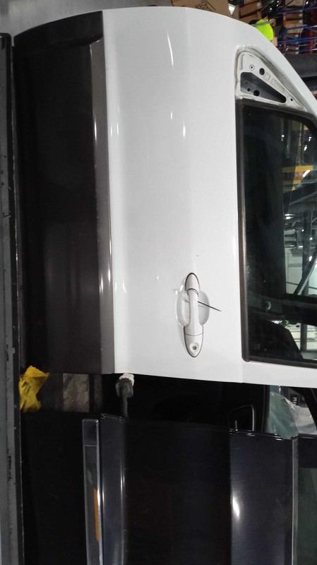 2005 Mazda Tribute Front Left Door White OEM Used 179418 194K Miles