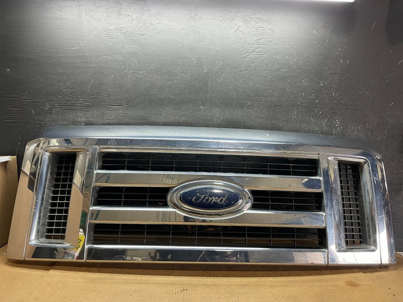 2008 to 2014 Ford Econoline E150 E250 Front Upper Chrome Grill Grille aa9104 DG