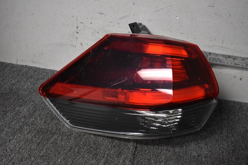 2015 NISSAN ROGUE S TAIL LIGHT LEFT SIDE FACTORY OEM