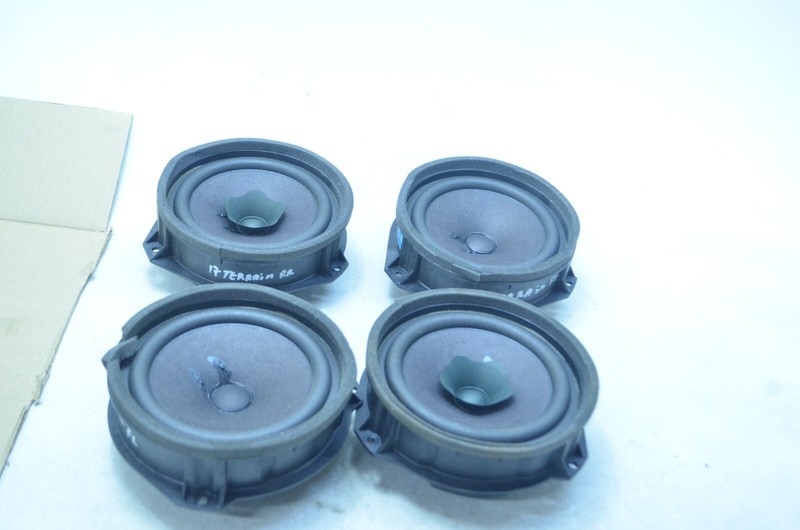 10-17 GMC TERRAIN FRONT / REAR INTERIOR DOOR SPEAKER SET OF 4 ITEMS OEM
