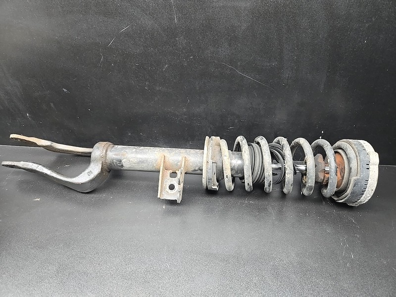 11-16 BMW 528i 535i 550i F10 Front Right Suspension Shock Absorber Strut Oem