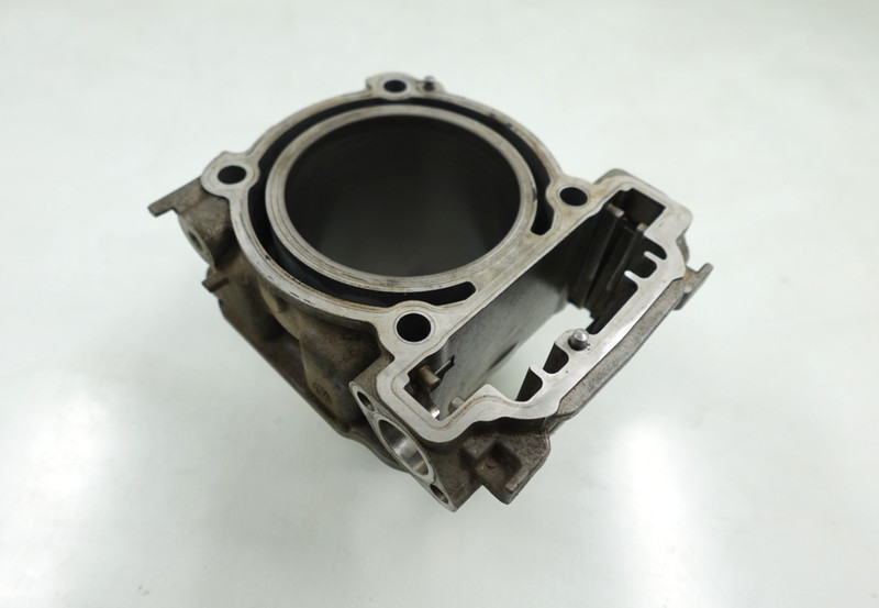 GOOD 2013-2026 Can-Am Defender MAX HD10 OEM STD Front Cylinder Jug 420413111