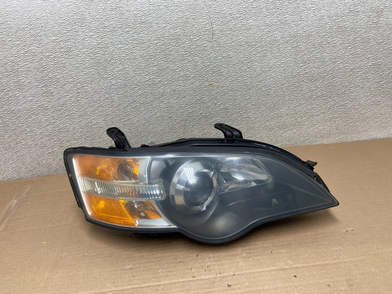 2006 to 2007 Subaru Legacy Right Passenger RH Side Black Headlight Oem AA8680 DW