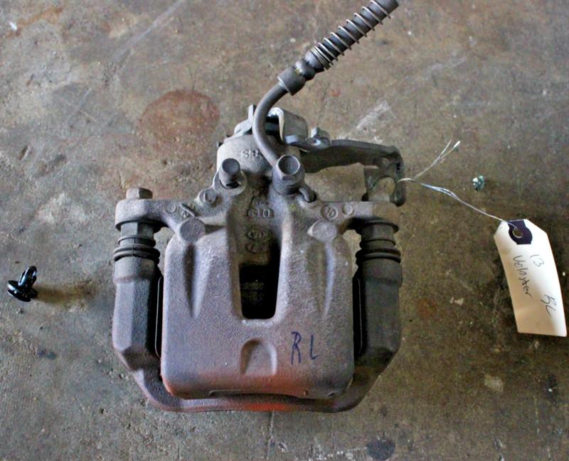 2013-2016 HYUNDAI VELOSTER BRAKE CALIPER REAR LEFT DRIVER SDIE OEM