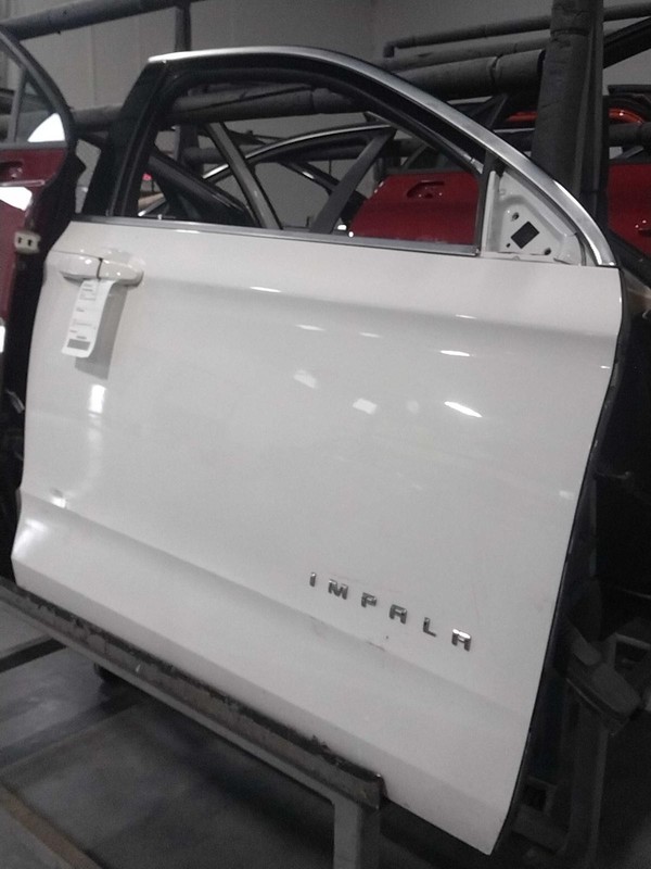 2016 Chevrolet Impala Right Front Door White OEM 697040 133K Miles Used