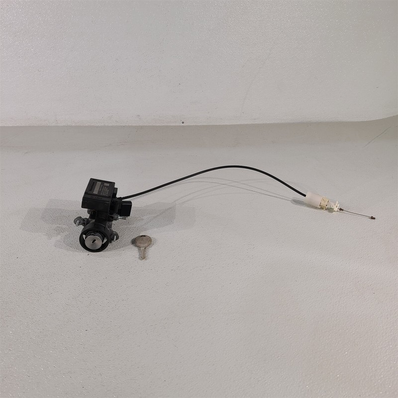 2006 Chrysler 300C SRT8 Ignition Cylinder Switch On Off Start W/ Key Aa7298