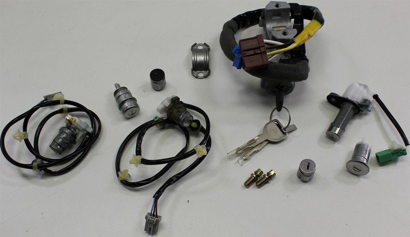 Honda Accord Sedan Key Set Cylinder 06350S84H60 NOS OEM