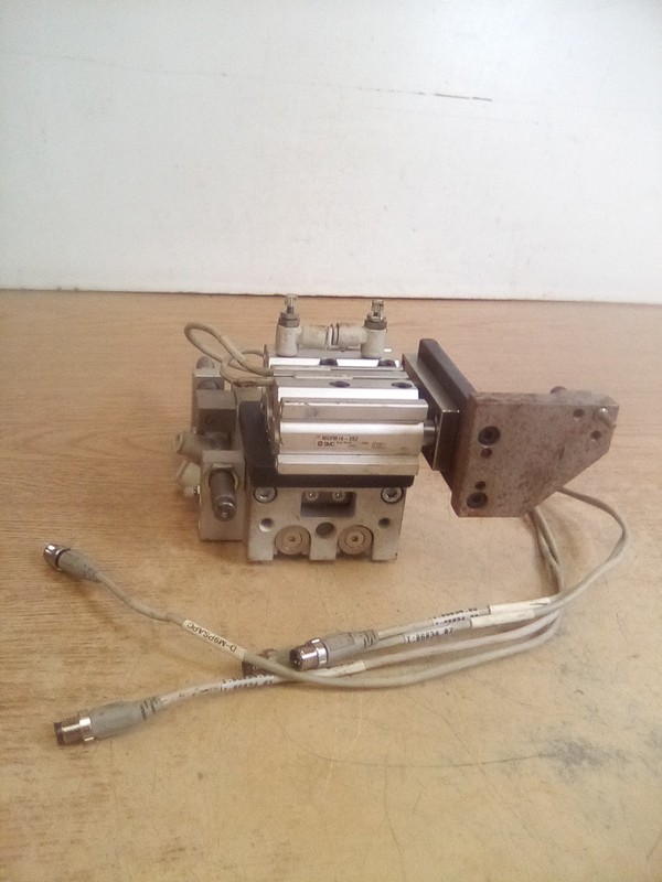 SMC MXS16-50B Pneumatic Slide W/MGPM16-20Z Compact Guide Cylinder