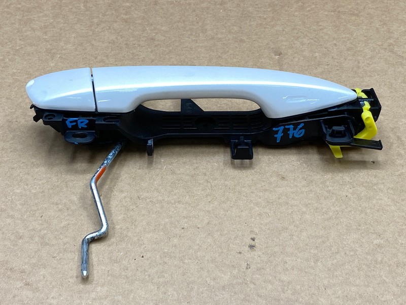 2013-2019 LEXUS GS200T GS350 FRONT RIGHT PASSENGER SIDE DOOR HANDLE OEM LOT776