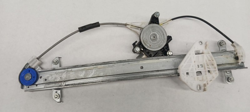15-'17 SUBARU LEGACY Right passenger front Window Regulator w/motor OEM