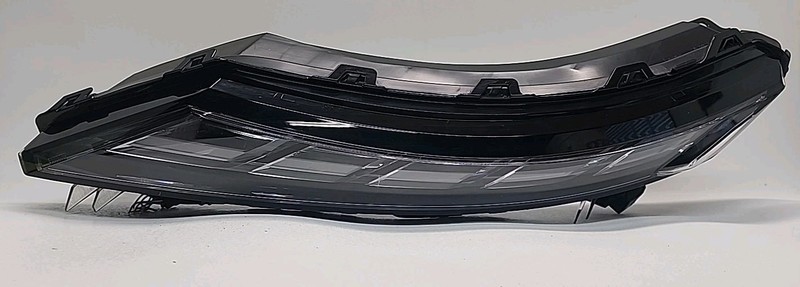 22 23 Mitsubishi Outlander Driver Daytime Running Light LH OEM || 8310A043 Read