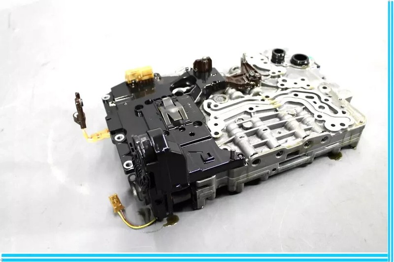 11-17 Volkswagen VW Touareg Automatic Transmission Valve Body Mechatronic OEM