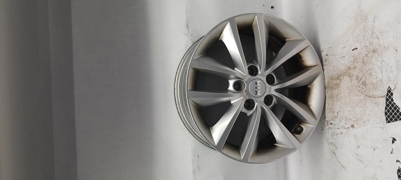16-'18 KIA SORENTO Wheel 17x7 alloy OEM Grade B