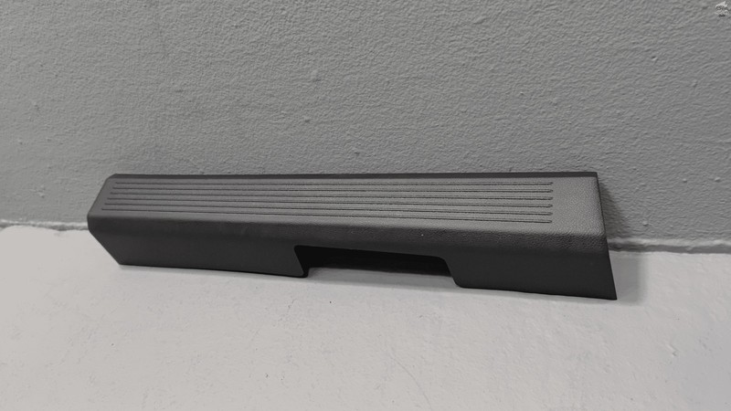 2021-2025 Nissan Rogue Front Passenger Side Door Sill Scuff Plate Trim Cover OEM