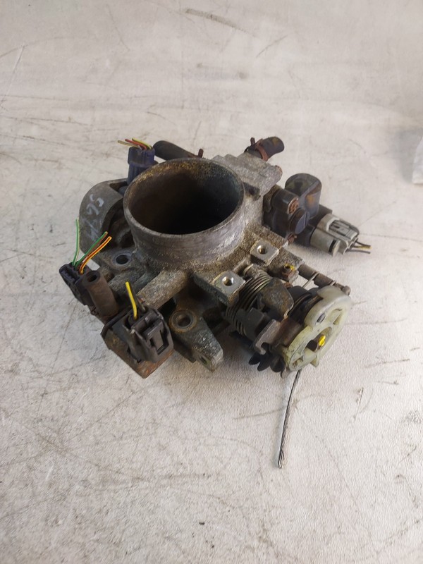 2002-2004 Honda CRV 2.4L Throttle Body Complete Assembly OEM