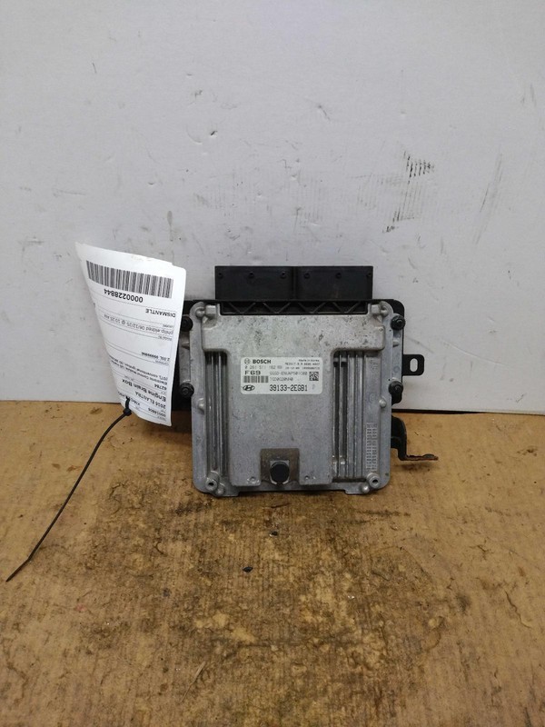 2016 Hyundai Elantra Engine Control Module ECM OEM 2.0L 86K Miles Red