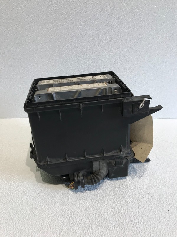 ECU ECM COMPUTER Volvo S70 V70 C70 S80 1999 99