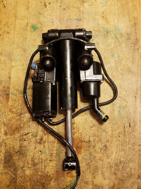 MerCruiser Power Trim Tilt R MR Hydraulic Pump Motor Oildyne Metal Reservoir 80s