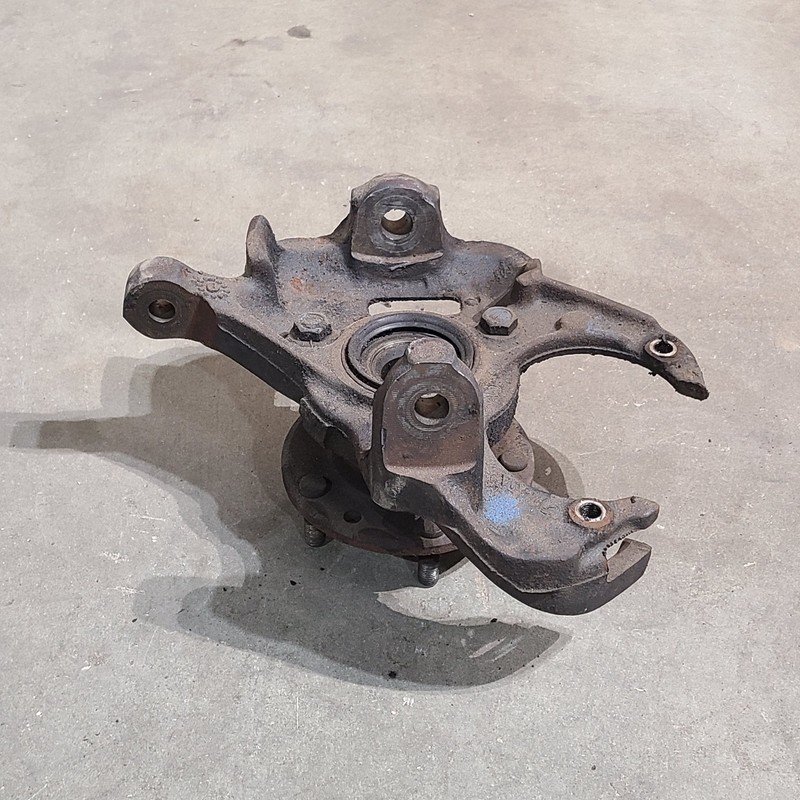 1984 Cadillac Eldorado Lh Front Driver Knuckle Steering Spindle Oem Aa6792