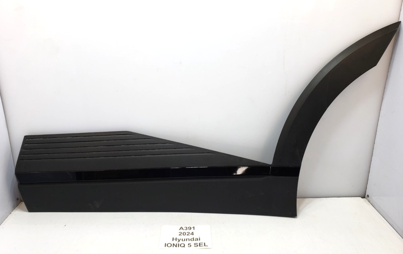 ✅ 22-24 Hyundai IONIQ 5 SEL Rear Left Driver Side Door Molding Trim 32k*