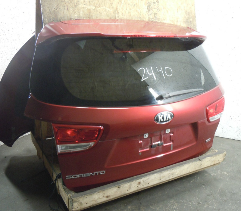 2016-2018 Kia Sorento Rear Manual Hatch Liftgate W/ Rear View Camera OEM TR3